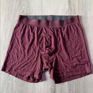 Lululemon men’s Always in Motion 3 inch Maroon Boxer Briefs